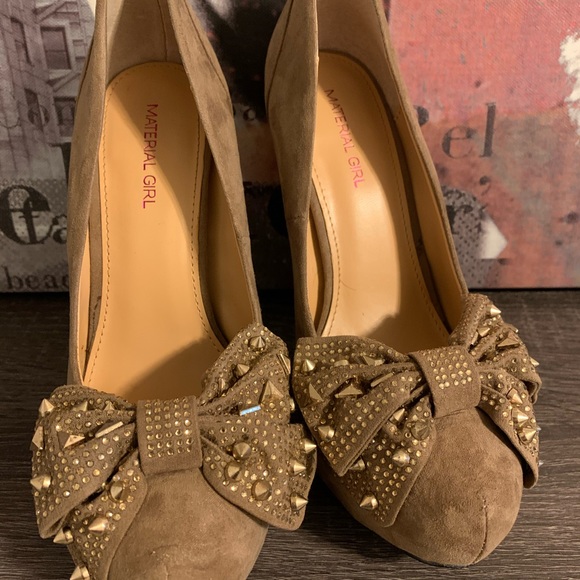 Size 8 Material Girl Heels - Picture 2 of 6